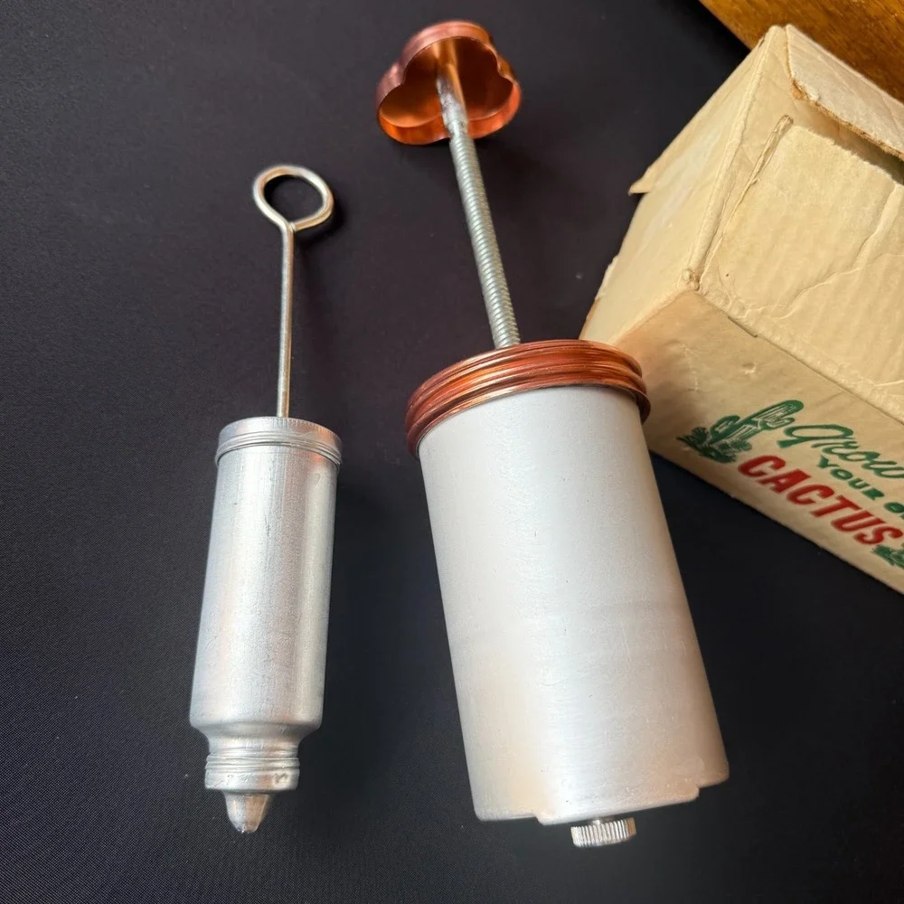 Vintage Grow‎ Your Own Cactus Cookie Press Arizona Souvenir Set w Box Discs